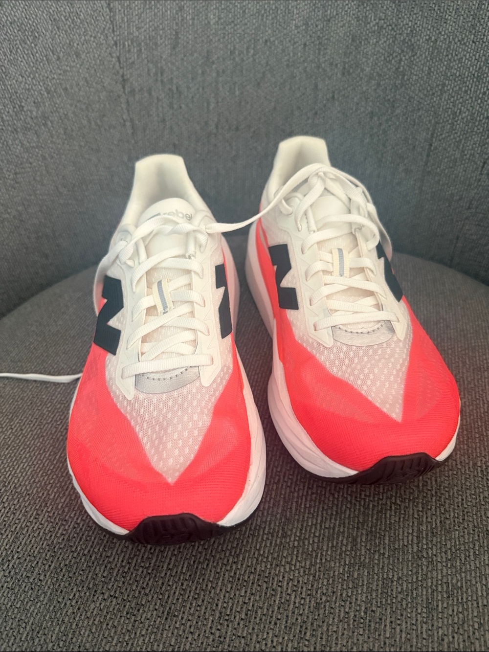 New Balance men’s and Coral Running Shoes—-fuel cell worn only a few times - Picture 5 of 6